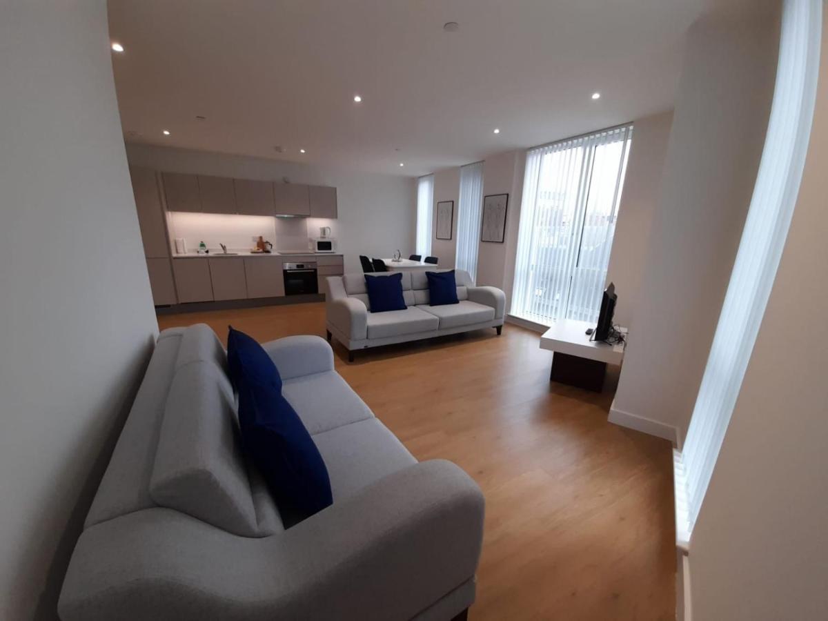 Berks Luxury Serviced Apartments , Free Parking, Free Gym And Free Wifi Bracknell Dış mekan fotoğraf