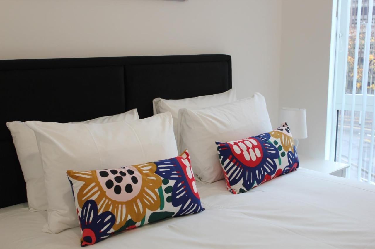 Berks Luxury Serviced Apartments , Free Parking, Free Gym And Free Wifi Bracknell Dış mekan fotoğraf