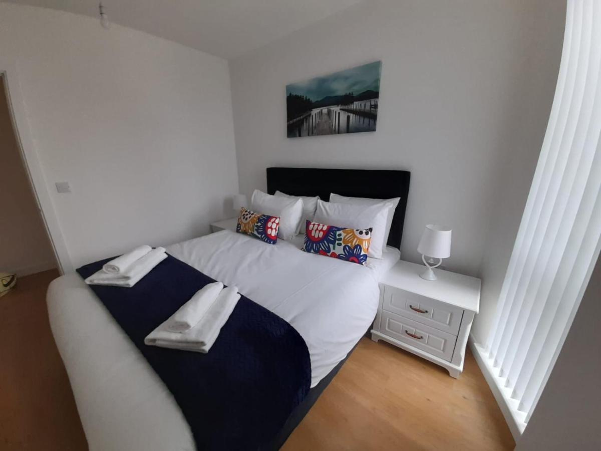 Berks Luxury Serviced Apartments , Free Parking, Free Gym And Free Wifi Bracknell Dış mekan fotoğraf