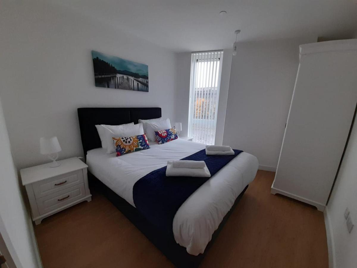 Berks Luxury Serviced Apartments , Free Parking, Free Gym And Free Wifi Bracknell Dış mekan fotoğraf