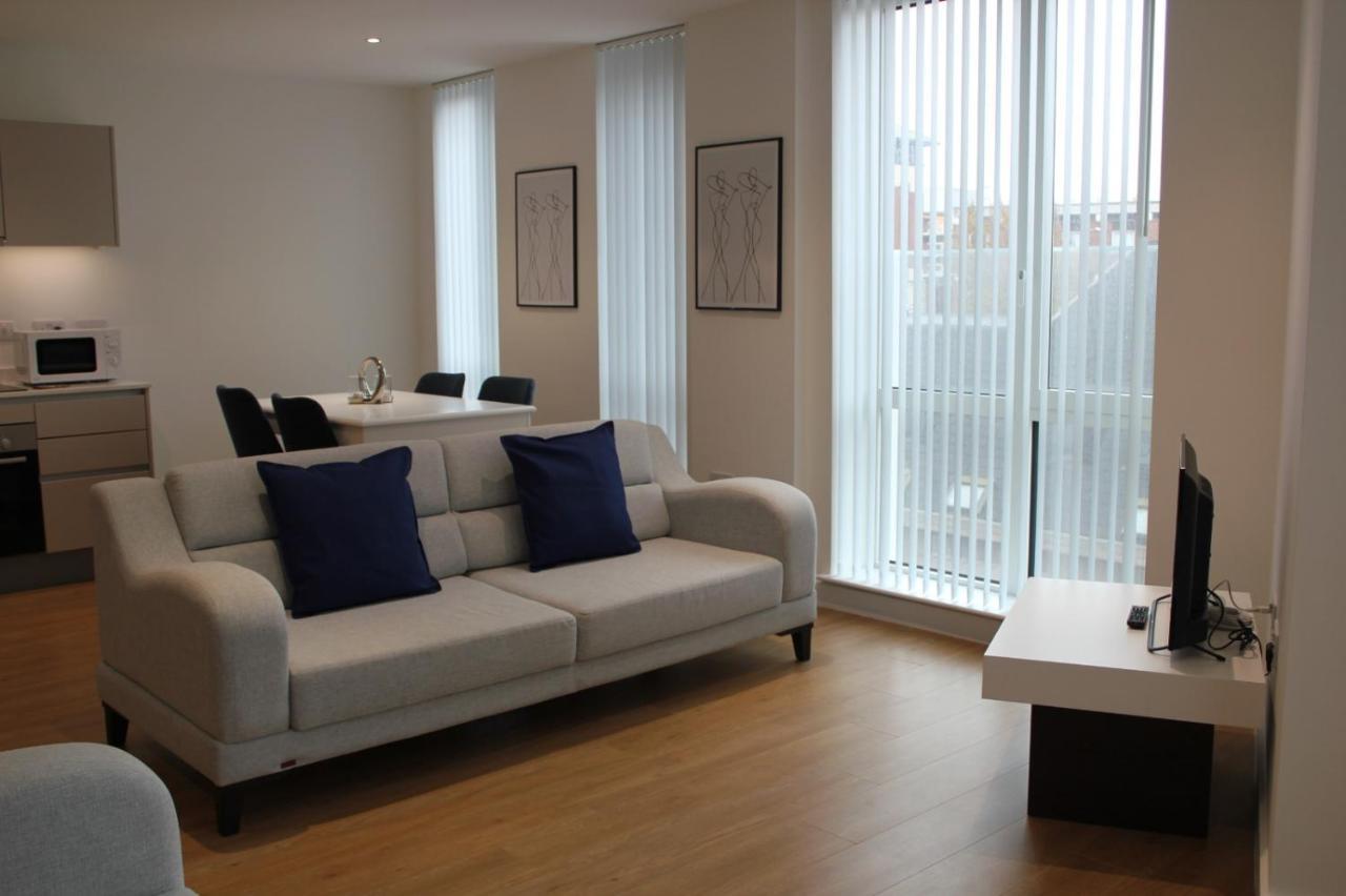 Berks Luxury Serviced Apartments , Free Parking, Free Gym And Free Wifi Bracknell Dış mekan fotoğraf