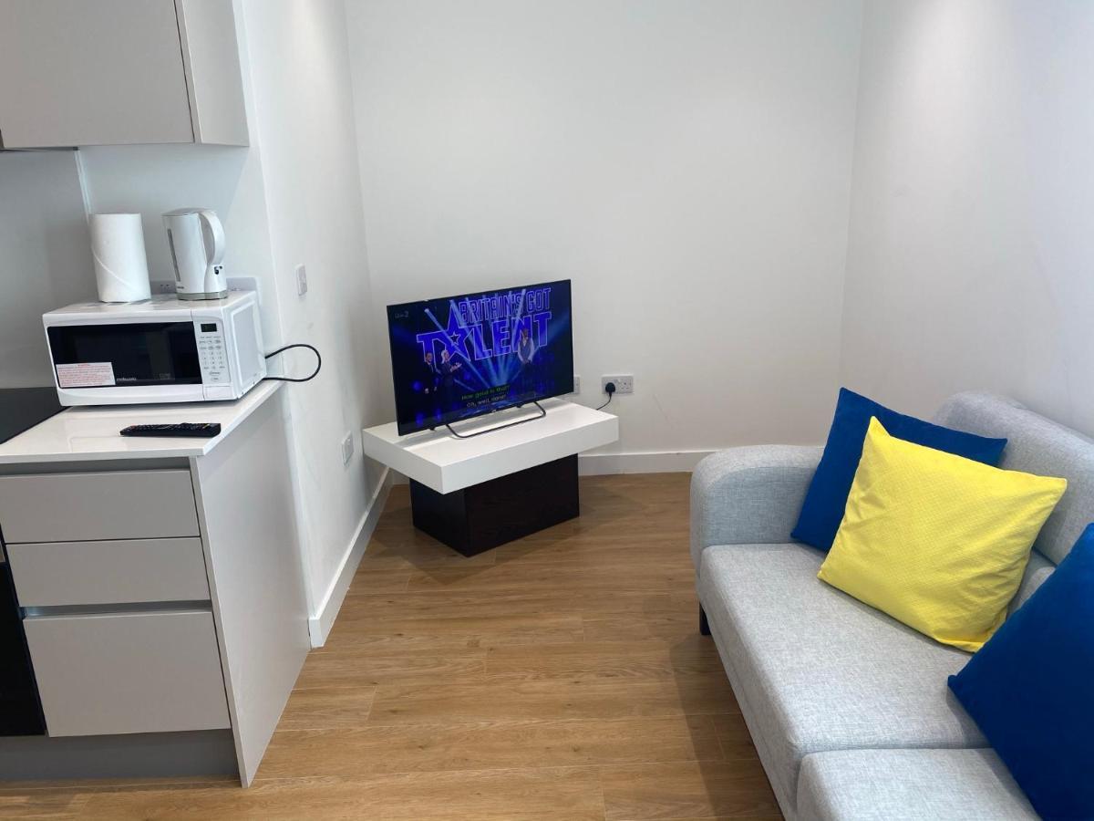 Berks Luxury Serviced Apartments , Free Parking, Free Gym And Free Wifi Bracknell Dış mekan fotoğraf