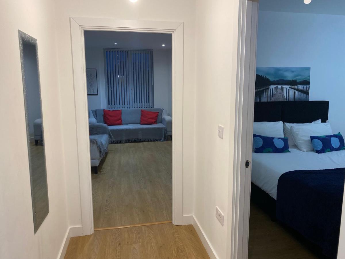 Berks Luxury Serviced Apartments , Free Parking, Free Gym And Free Wifi Bracknell Dış mekan fotoğraf