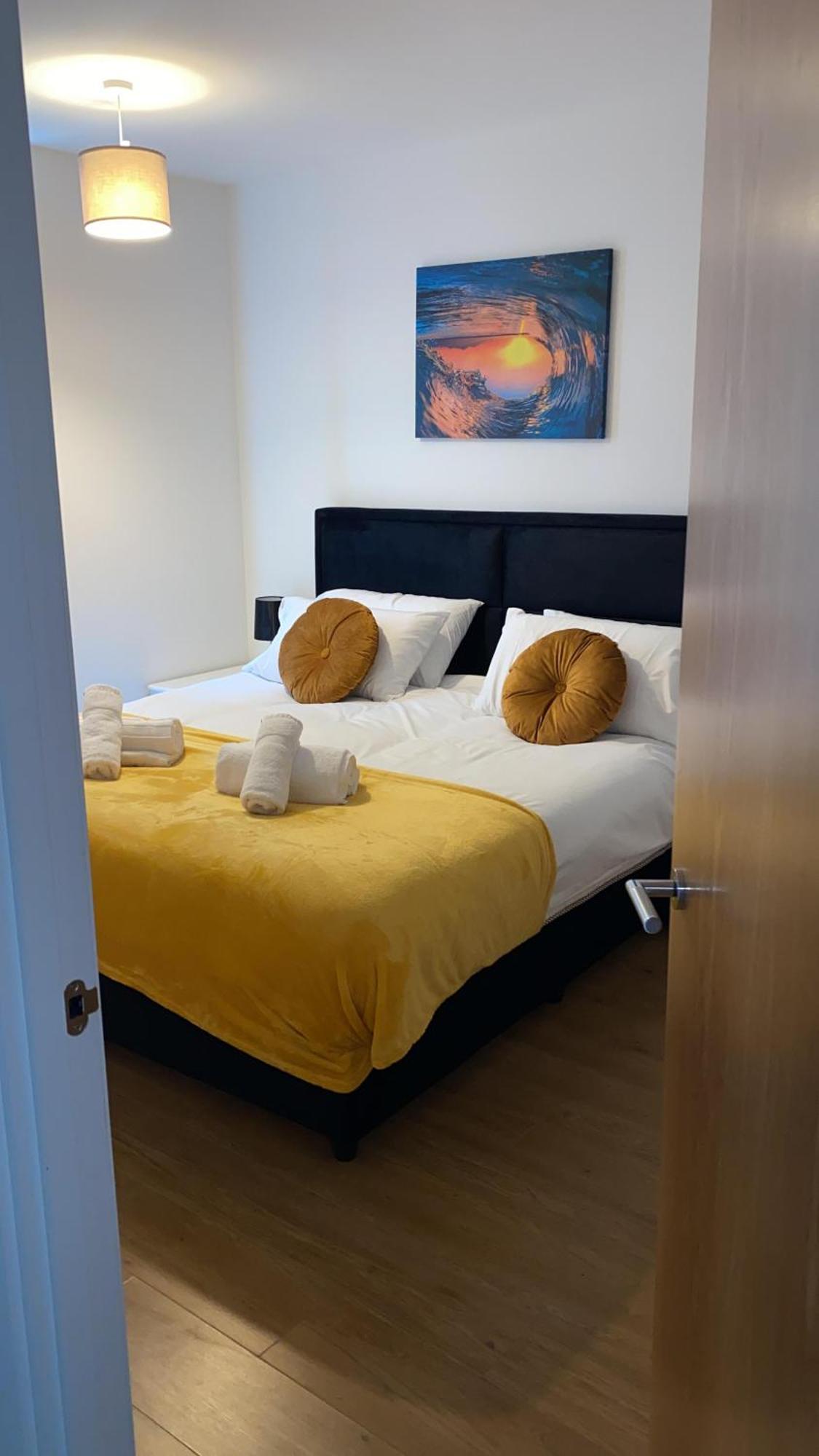 Berks Luxury Serviced Apartments , Free Parking, Free Gym And Free Wifi Bracknell Oda fotoğraf
